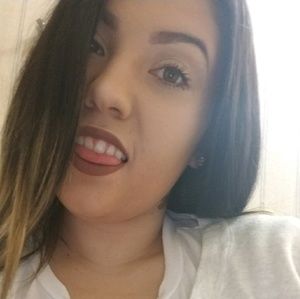 Meet your Posher, Gabriella